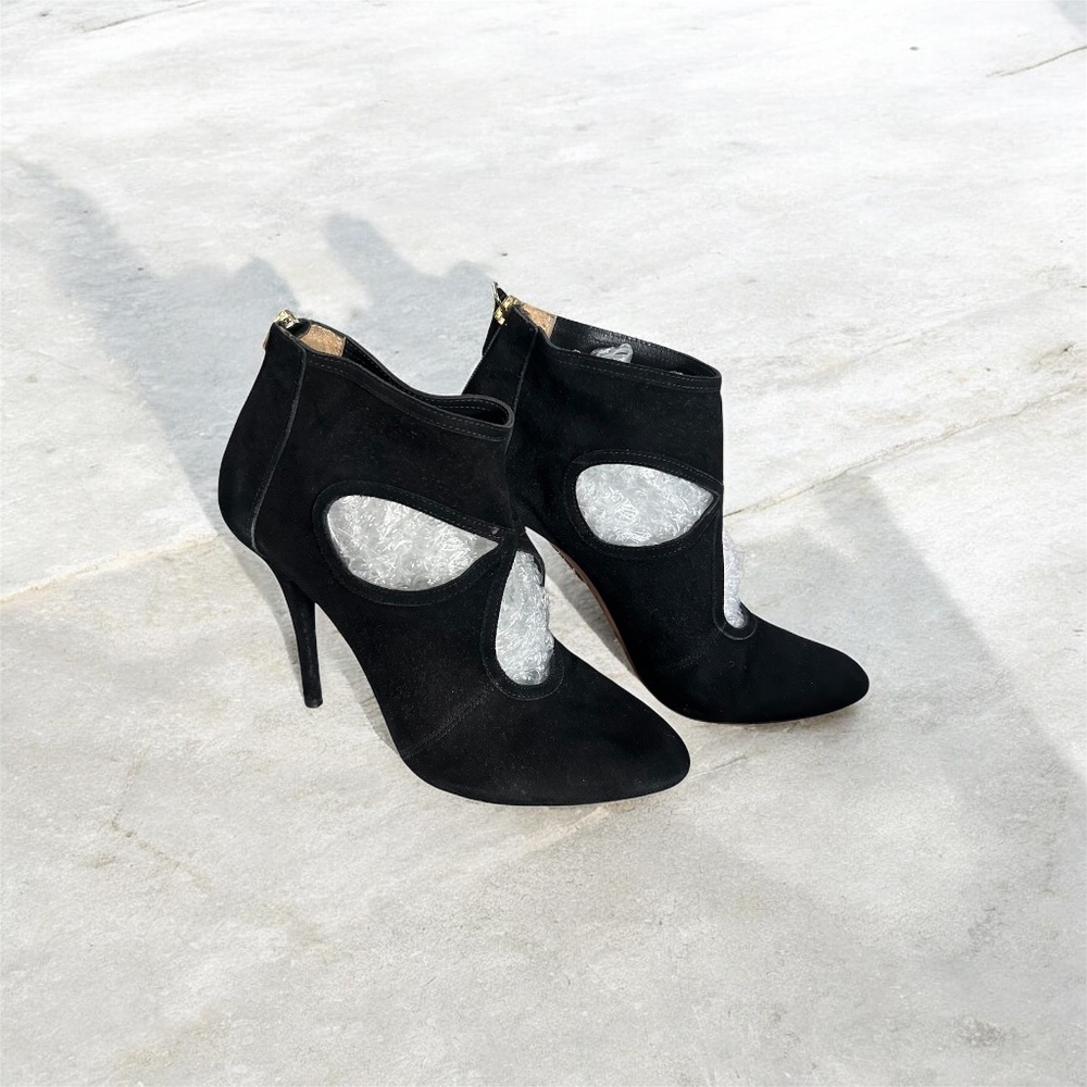 Aquazzura "Sexy Thing" Cut Out Ankle Suede 4" Heels Size 37